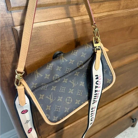 Louis Vuitton Monogram Diane Brown and Tan Crossbody Bag - Picture 2 of 5